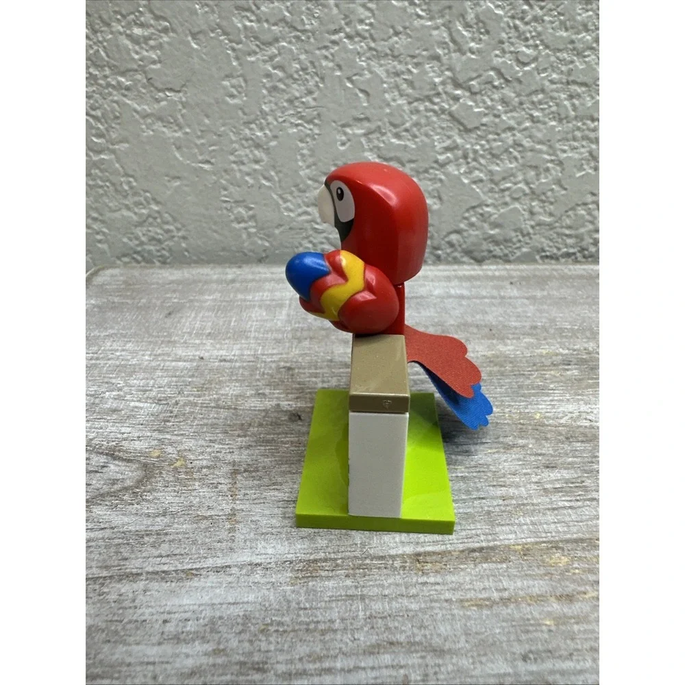 $8 Lego CMF Parrot Costume Fan Series 28 NEW